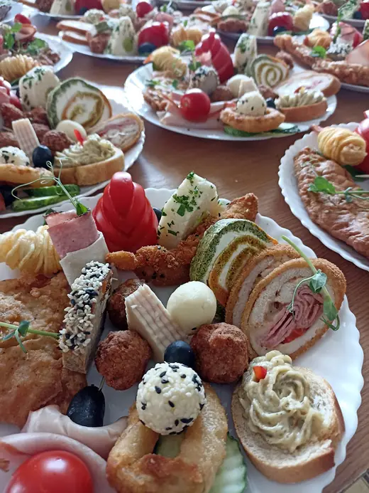 Aperitive pentru catering
